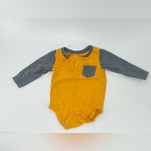 Garanimals Yellow & Gray Long Sleeve Henley One Piece Baby Suit W Pocket 12 Mo - Picture 2 of 5